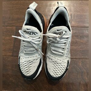 Nike Airmax 270s - Women’s Size 6